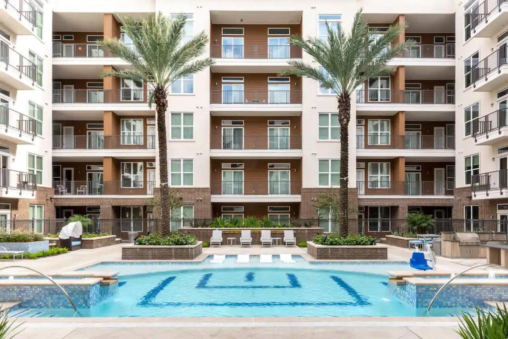 Luxury Apartment With King Bed And Pool And Free Parking 4 Houston Buitenkant foto